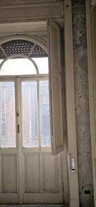 scuri-interni-legno-da-recuperare-nodo-muratura-roma